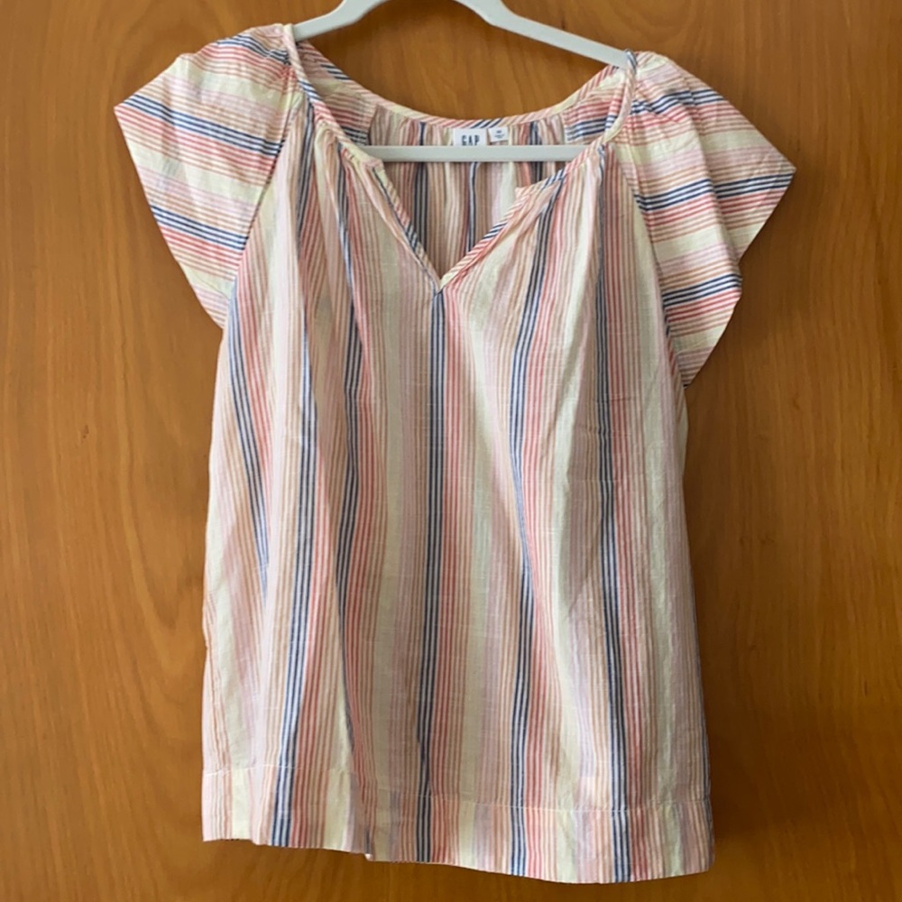 GAP Flutter Sleeve top